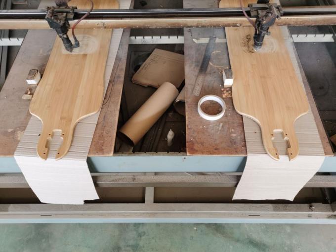 Des plans de planche à roulettes en blanc de forme personnalisée pas cher Canada Maple professionnel 3