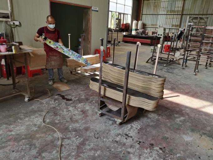 Des plans de planche à roulettes en blanc de forme personnalisée pas cher Canada Maple professionnel 10