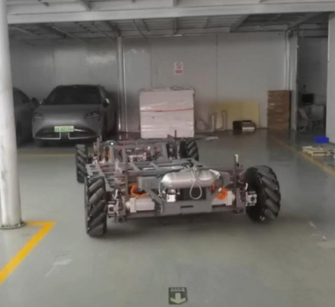 Roues mécanum fortes et stables avec une charge statique maximale de 800 kg 2