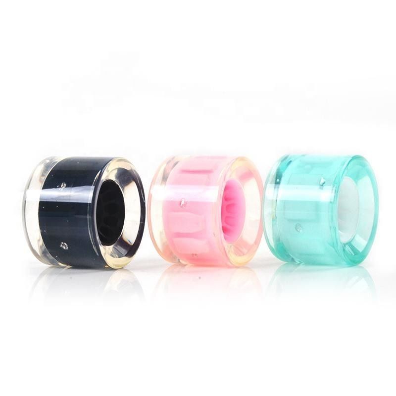 OEM Gloire dans le noir roues de planche à roulettes LED Flash Light Up Longboard roues 70mm