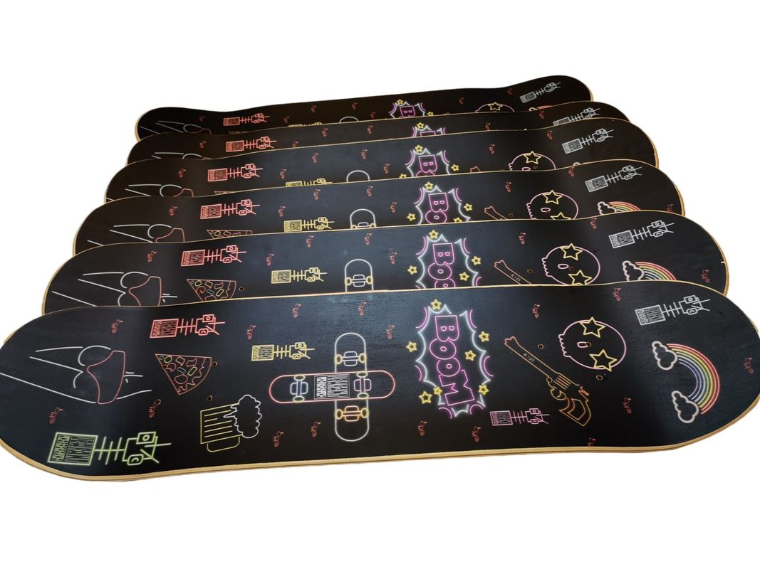 2024 Ventes chaudes Style 7 Ply Maple personnalisé Concave Double Kick Skateboard professionnel longue planche