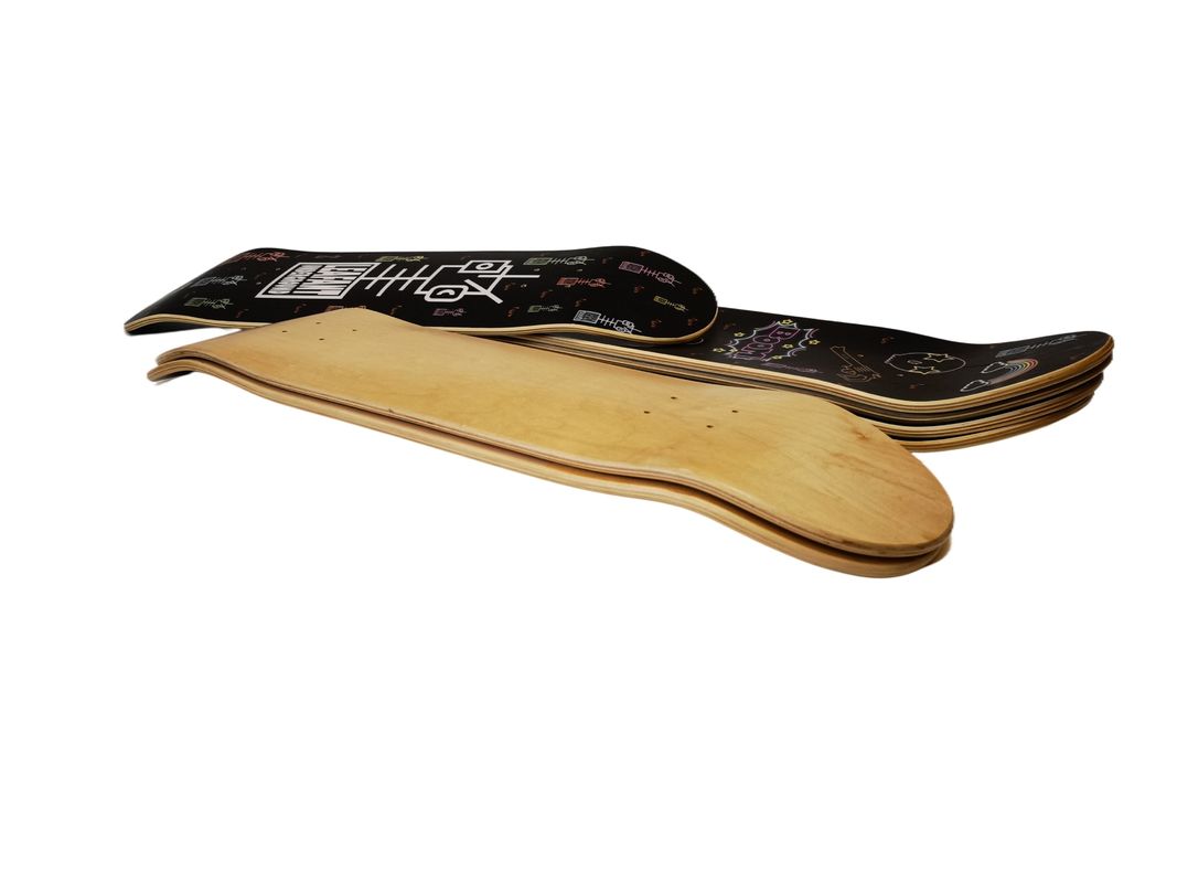2024 Ventes chaudes Style 7 Ply Maple personnalisé Concave Double Kick Skateboard professionnel longue planche